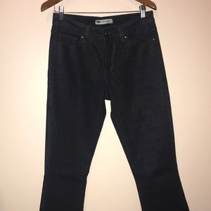 Levi’s Mid-rise bootcut Skinny jeans